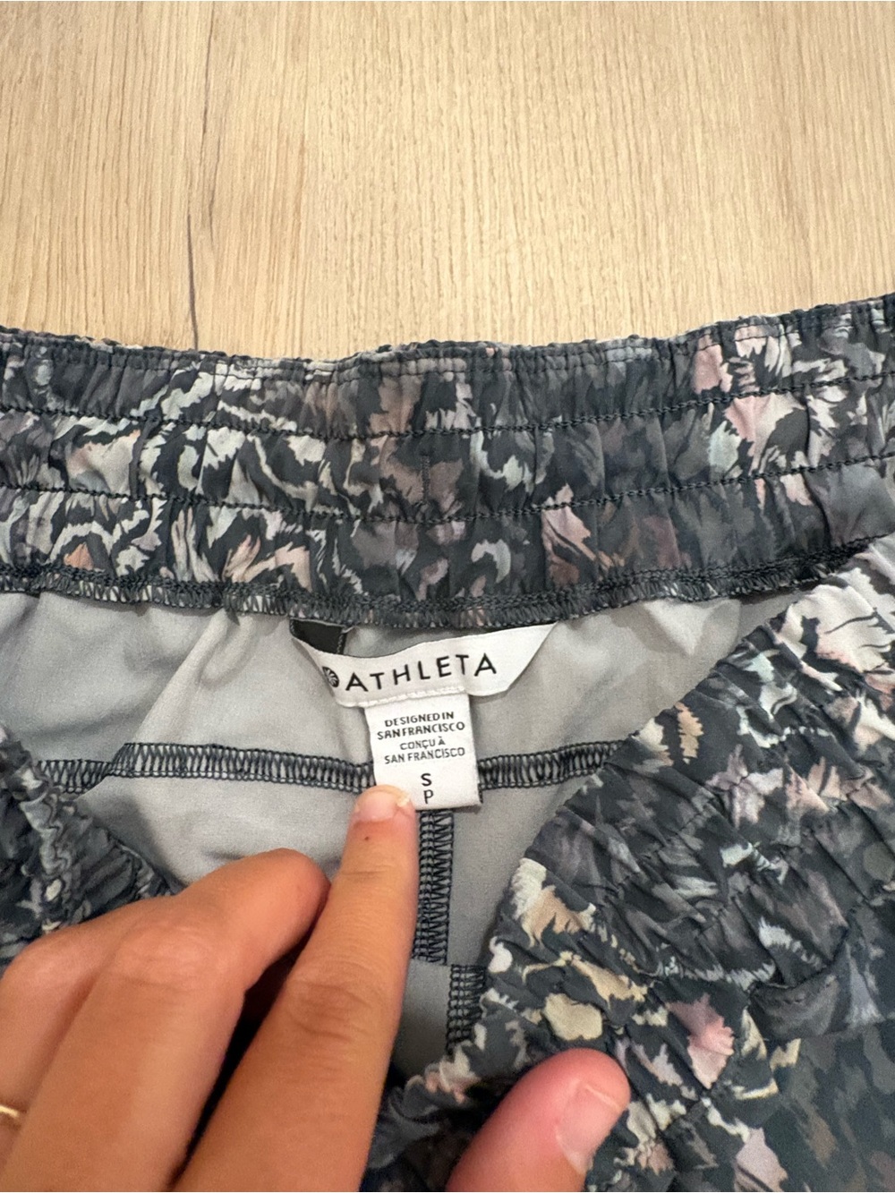 Athleta Crossroads Distance Trail Running Shorts Size Small - Picture 2 of 5